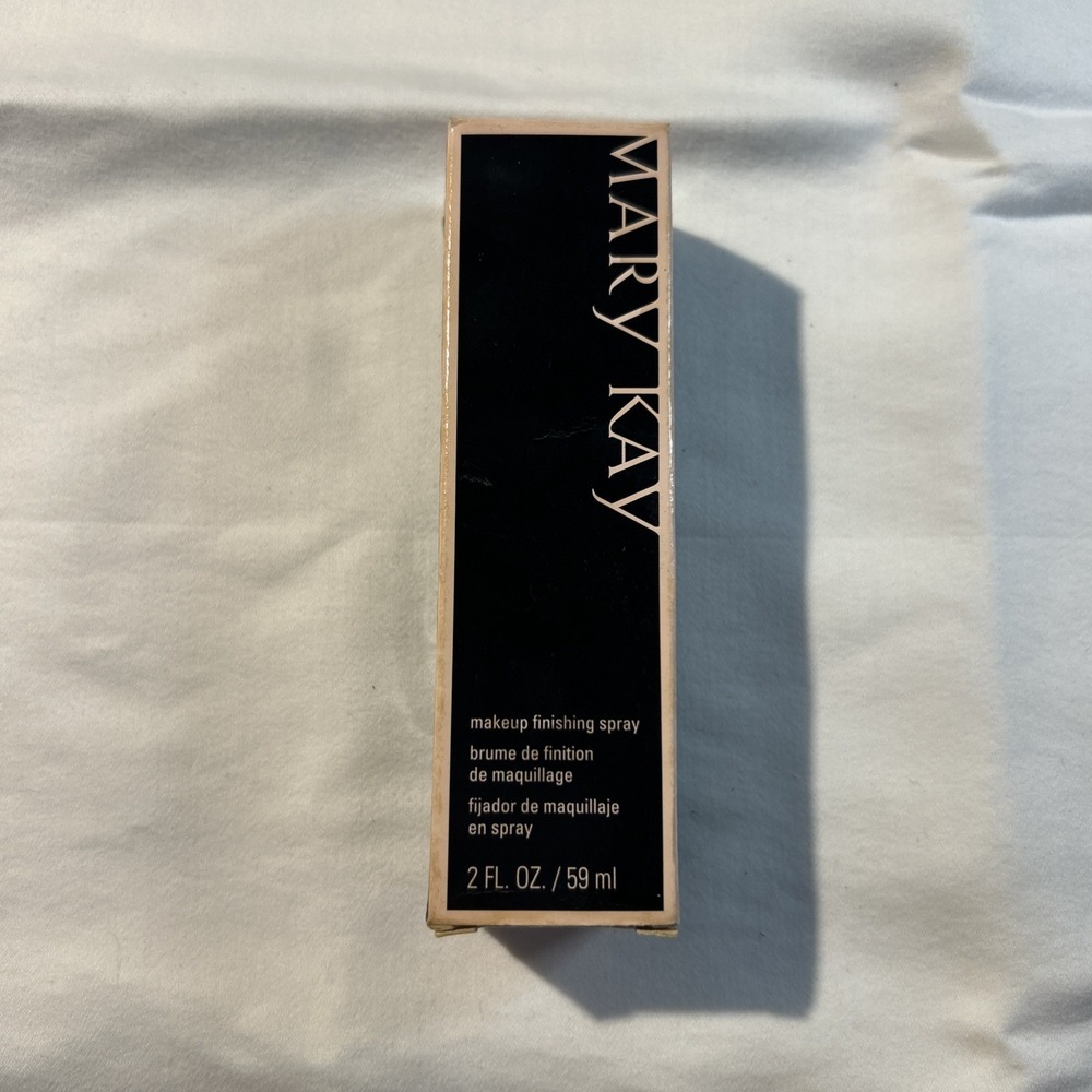 Mary Kay Makeup Finishing Spray 2 oz New in Box #152557